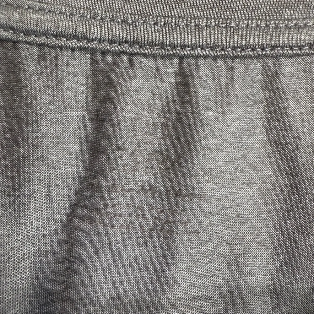 Nike Gray New England Patriots Tee Size XL, GUC - see pictures for wear on logo